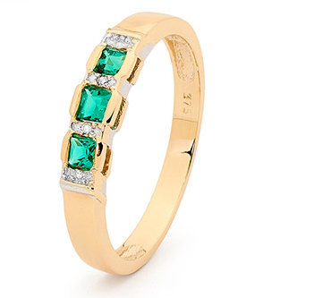 9CT GOLD EMERALD + DIAMOND RING