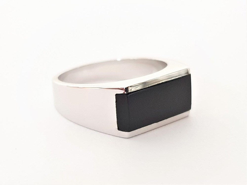 MENS SILVER + ONYX RING